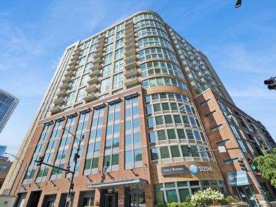 600 N Kingsbury St APT 1001