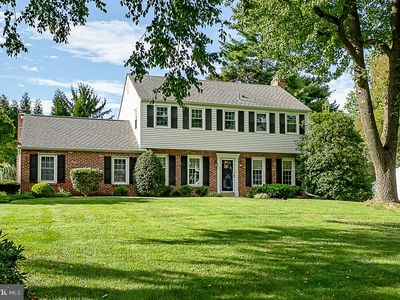 487 Winston Way