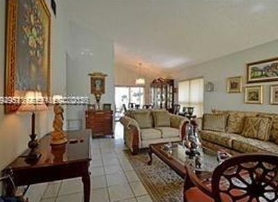 955 NW 106th Avenue Cir