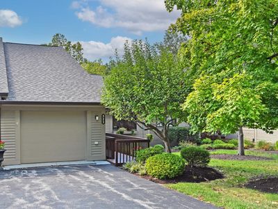 323 Miami Lakes Dr UNIT 2