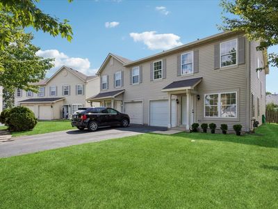Property at 738 S Shannon Dr, Romeoville, IL