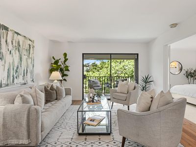 616 Via Casitas