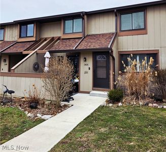 Property at 11426 Harbour Light Dr, North Royalton, OH