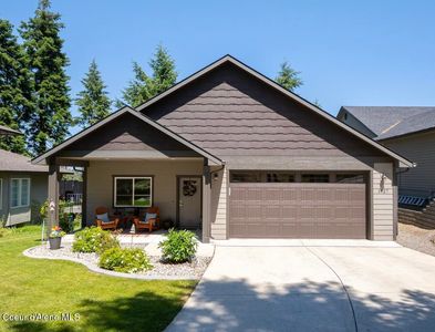 1427 E Loch Haven Dr