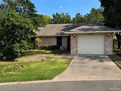 4010 Carnation Cir