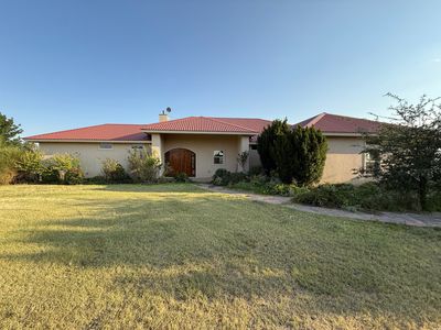 2027 W College Ln