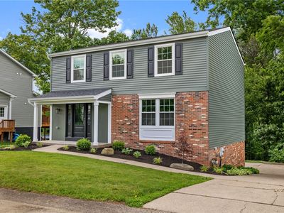 208 Lochinver Dr