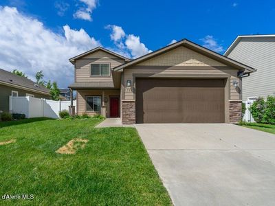 1761 W Pyrenees Loop