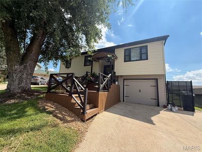 4 Paulina Dr