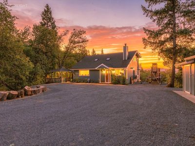 433 Hawksdale Dr