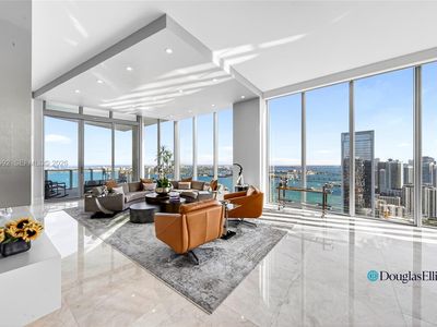 2900 NE 7th Ave #4904