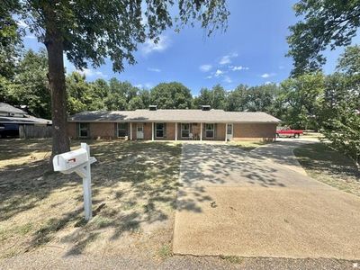 102 Lillie Dr