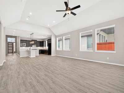1923 Hickory Grove Ln