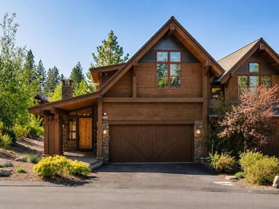 10120 Sagebrush Ct