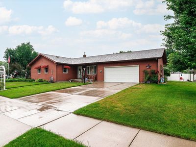 1003 S Elm St