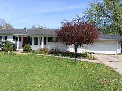 1073 Sarah St