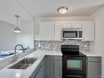 490 Edgewood Dr APT 23