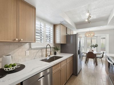 3009 N SALIDA DEL SOL --