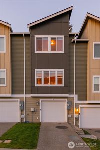 17533 110th Avenue E #C