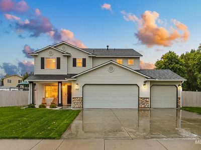 227 W Tallulah Dr