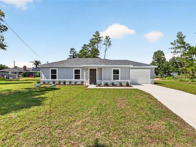 251 OAK CIRCLE