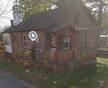 99 N Franklin St