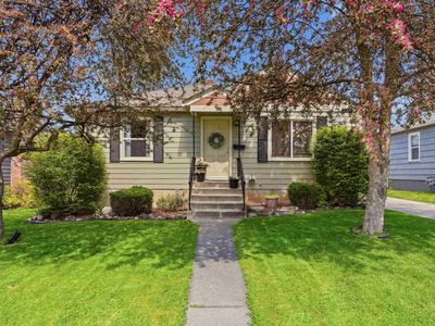 1311 E 40th Ave