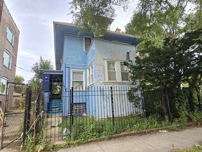 5460 W Fulton St