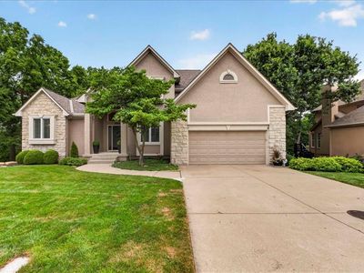 2216 SW Waterfall Dr