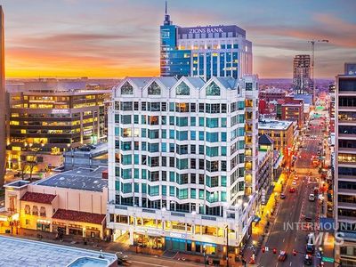 199 N Capitol Blvd APT 802