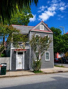 70 Vanderhorst St