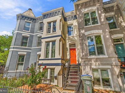 1002 Constitution Ave NE