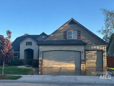 715 E Joshua Tree Dr