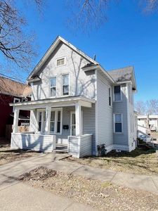 757 Minnehaha Ave W