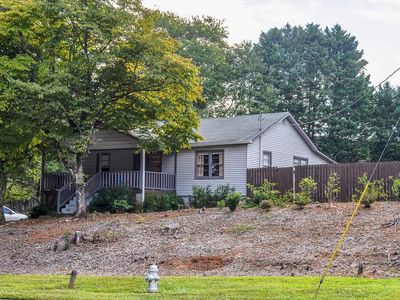 1525 Collins Hill Rd