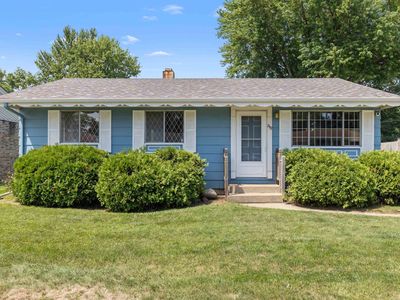 2112 Maple Ave