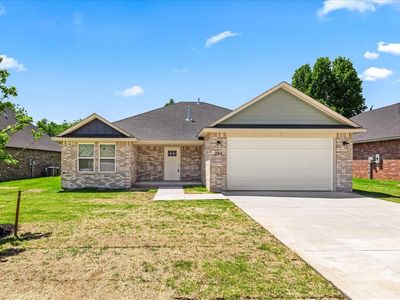 224 E Abbot Ln