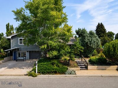 1211 S Black Ave