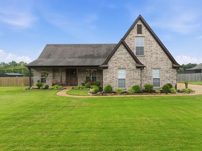 350 Pearl Dr