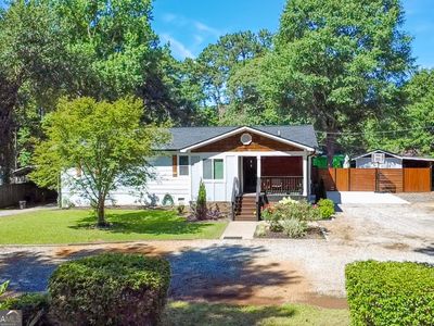 40 Pleasant Valley Rd