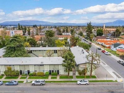 Property at 1100 Oleander Ave, Bakersfield, CA