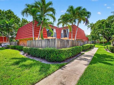 719 NW 98th Cir