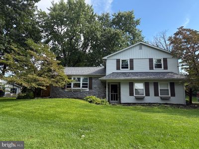 11 Woodland Ave