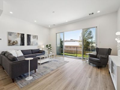5628 Camino Encantado Dr