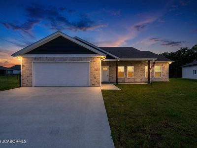 726 Vine Dr