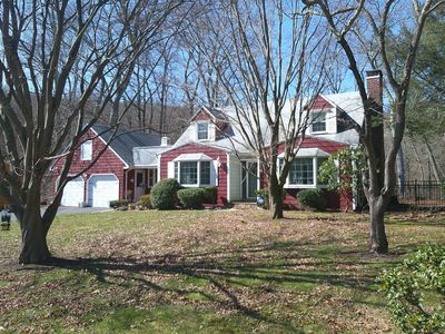 48 Carbonella Drive