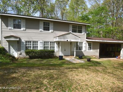 590 Leewood Rd