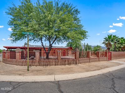 1262 W La Osa Dr
