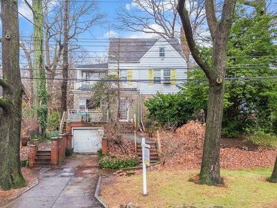 193-41 McLaughlin Ave