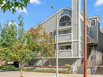 4211 Arch Dr APT 203